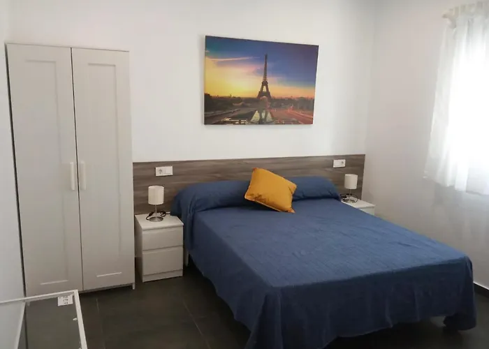 Josefina Bed & Breakfast 2*