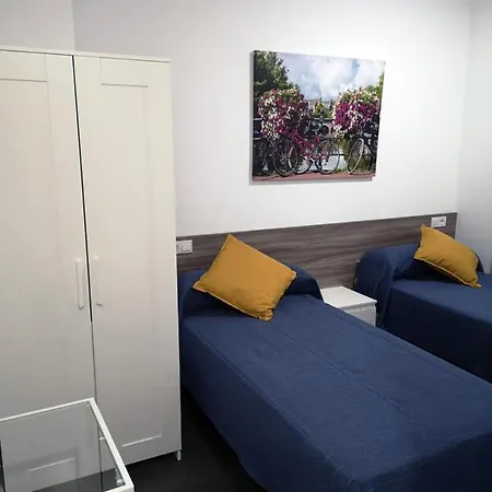 Josefina Bed & Breakfast 2*